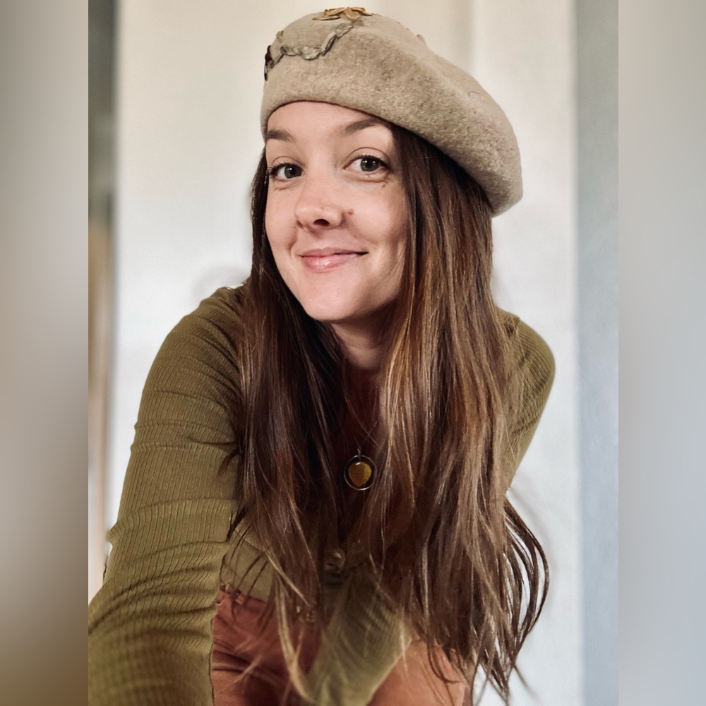 Meet your Posher, Lau